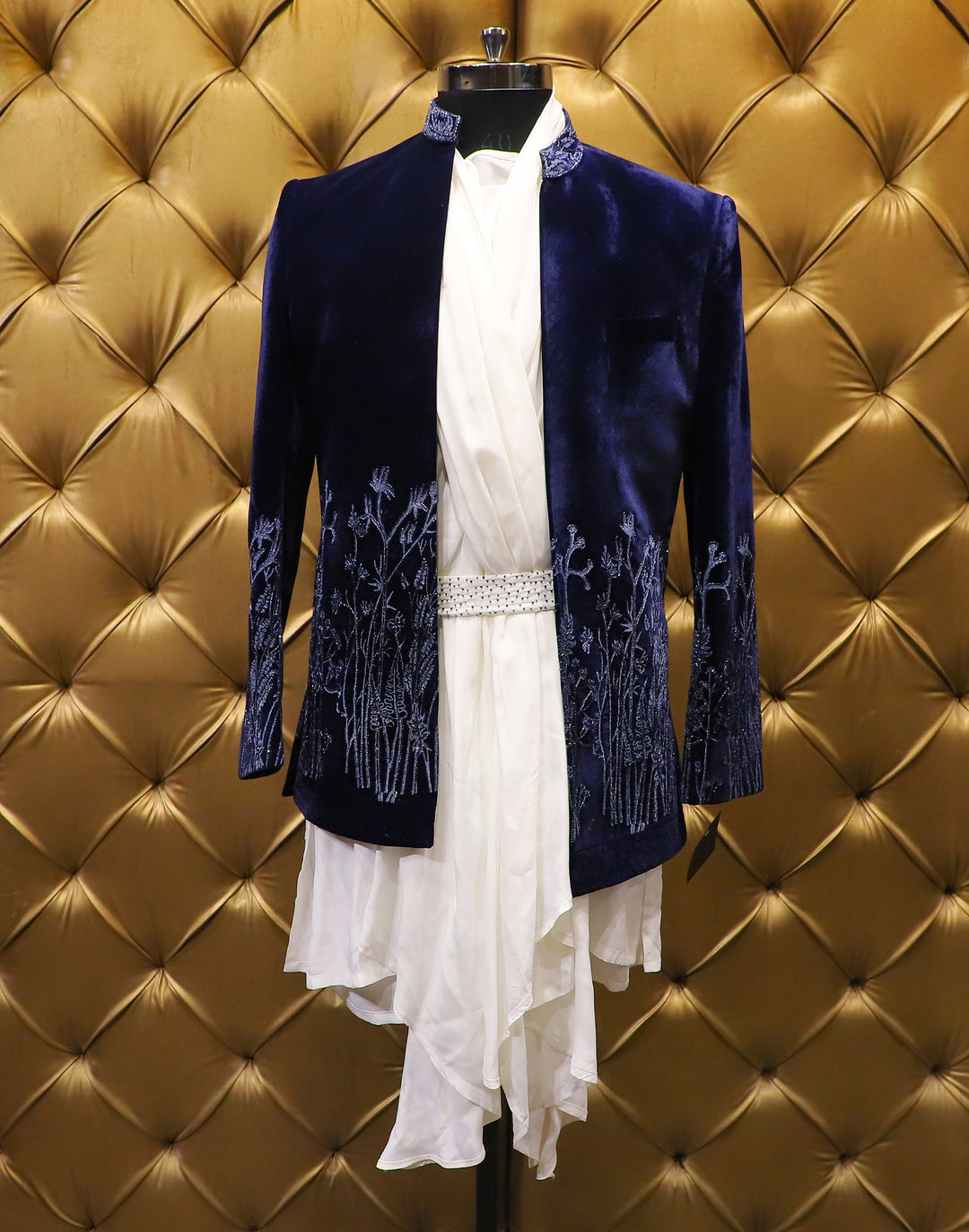 ADVAYA: Free-Flowing Kurta and Velvet Jacket Ensemble