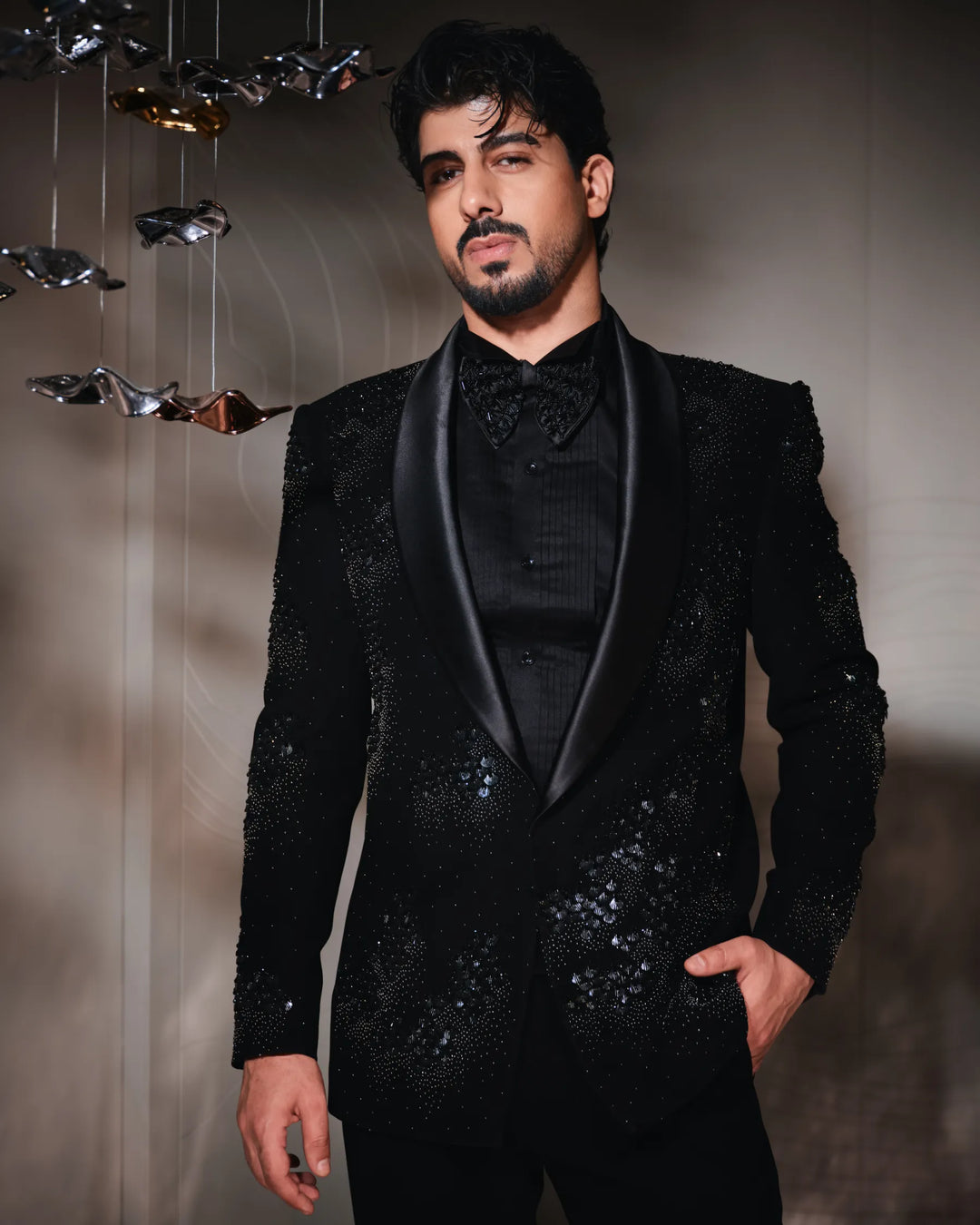MIDNIGHT NOIR CRYSTAL TUXEDO
